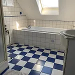 Maison L *