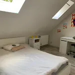 Habitación en casa particular Maison L